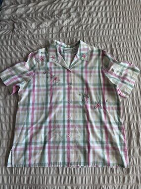 Napa Valley Vintage Embroidered Plaid Button Up Top (L)
